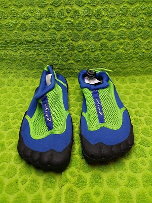 SWIFT WATER SANDALS, YOUTH BOYS SIZE-Y3 USED