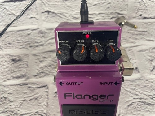 Boss BF-2 Flanger Pedale per chitarra effetto spedizione gratuita spedizione veloce dal Giappone made in JP - Foto 4 di 12