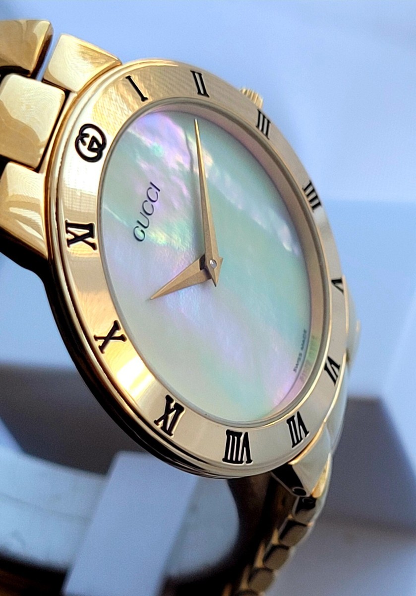 Gucci 3300.2.M watch with Mother of Pearl face. mens Gucci watch vintage 1995 3300.2.M, Authentic, MOP Dial  main image 2