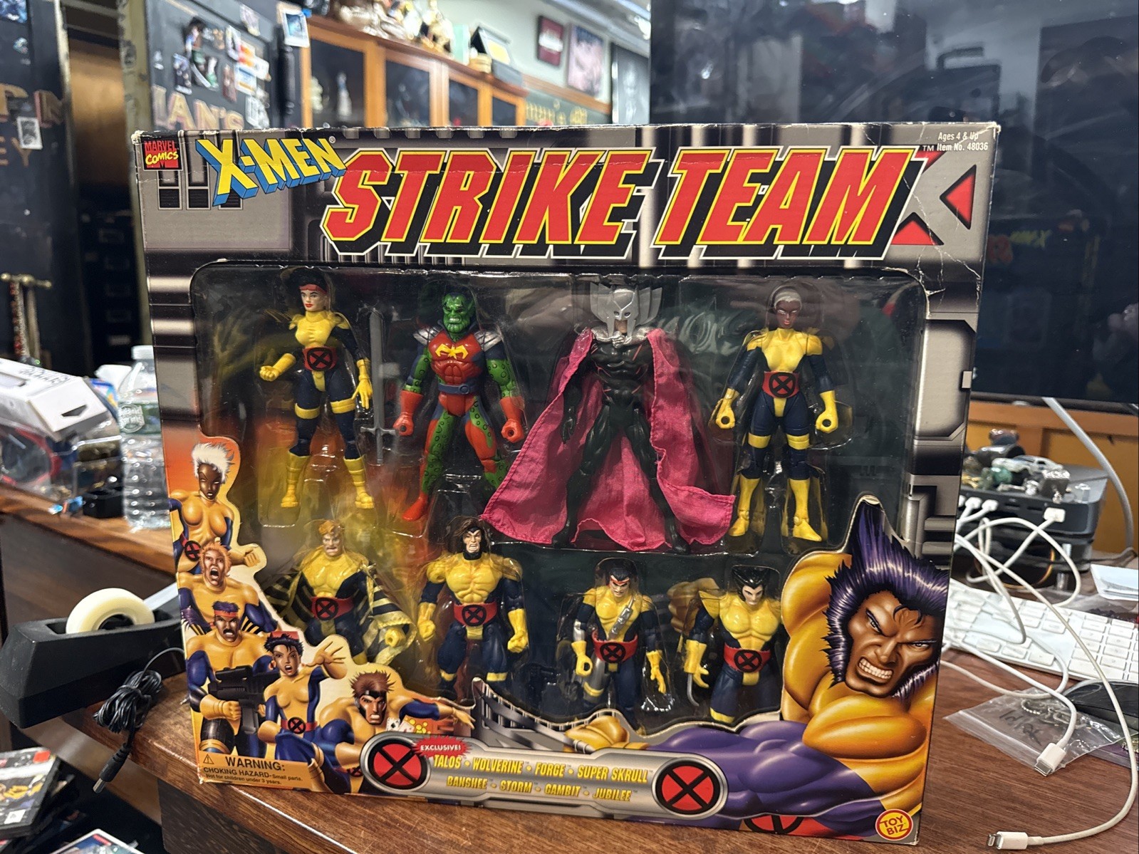 Marvel Comic Toy Biz X-Men Strike Team Action Figure Set
