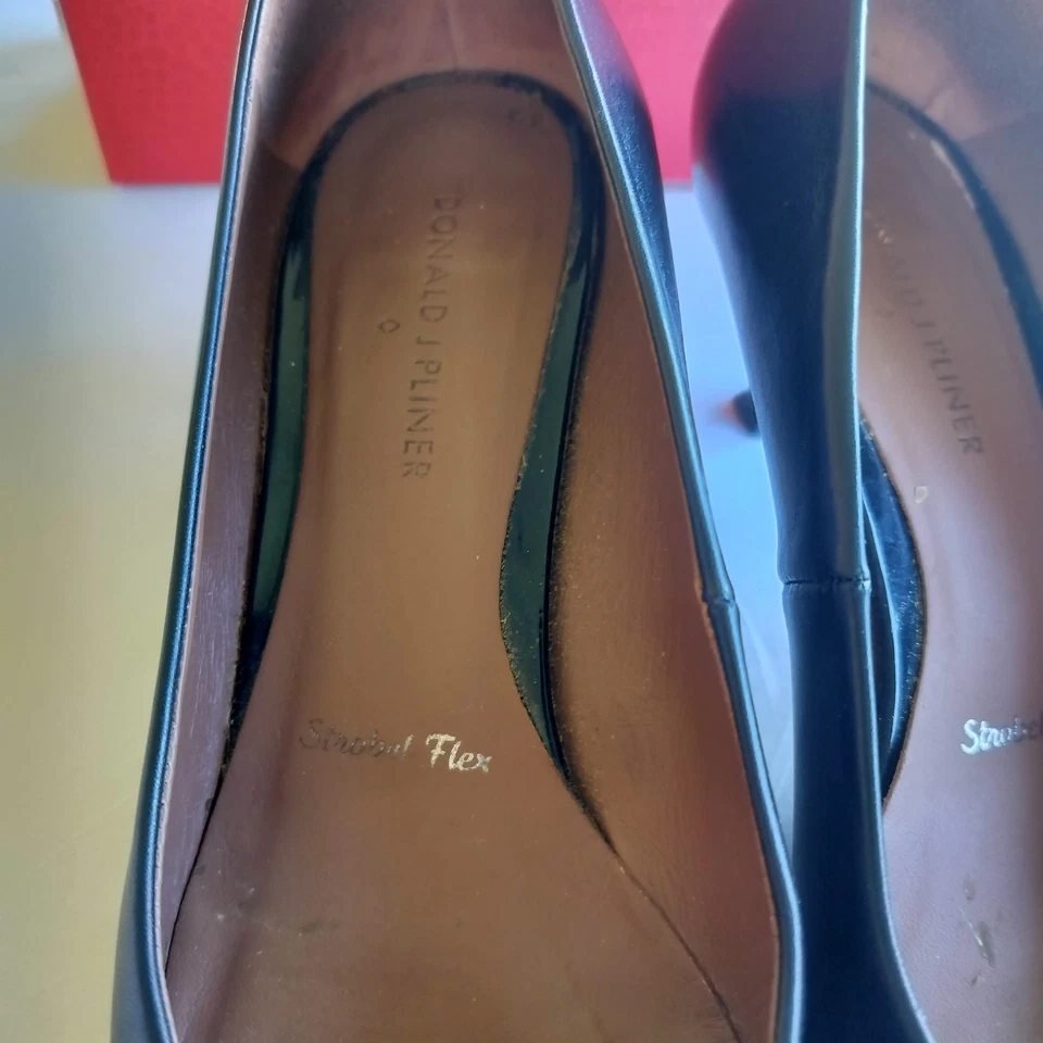 Donald J. Pliner 意大利皮革女式 Strobel Flex 黑色高跟鞋 9M 码 — 第 4/4 张图片