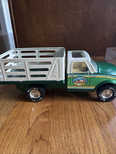 Vintage 1978 NYLINT Farm Set #9904 Steel Chevy Stake Truck, Trailer, Bull, Colt - Picture 6 of 24