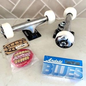 スケートボード INDEPENDENT Truck Pig Wheel GIRL Bearing Skateboard Trucks Wheels Bearings | eBay