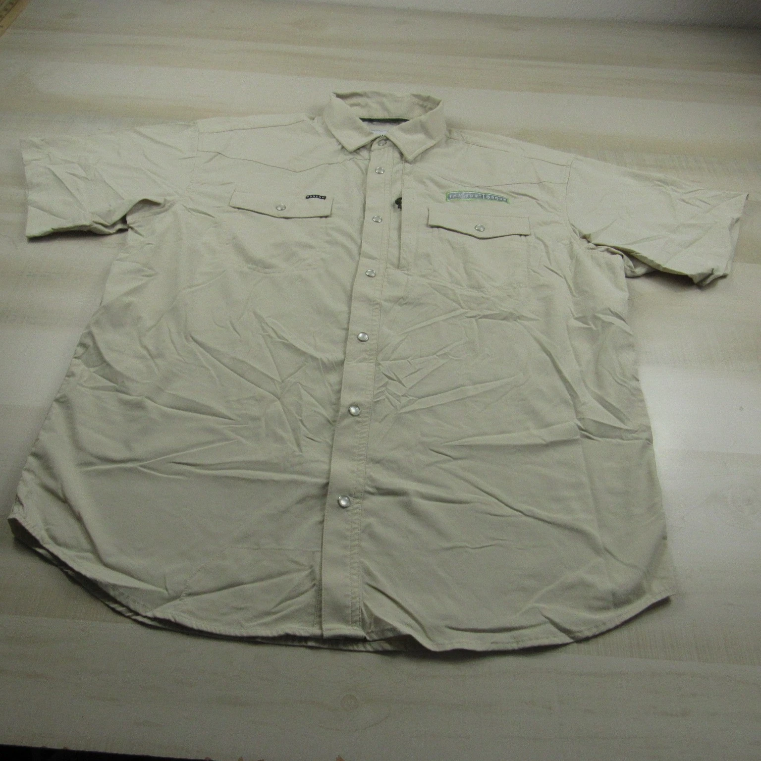 Poncho Shirt Men Large Brown Khaki Pearl Snap Regular Fit Vented Outdoor Western
Opens in a new wind