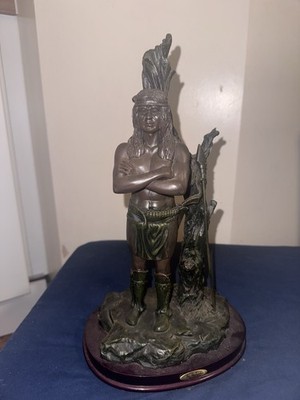 Indianer Krieger Figur aus The Juliana Collection