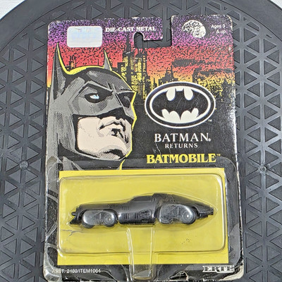 Batman Returns Action Figure The Batmobile Box Has Damage