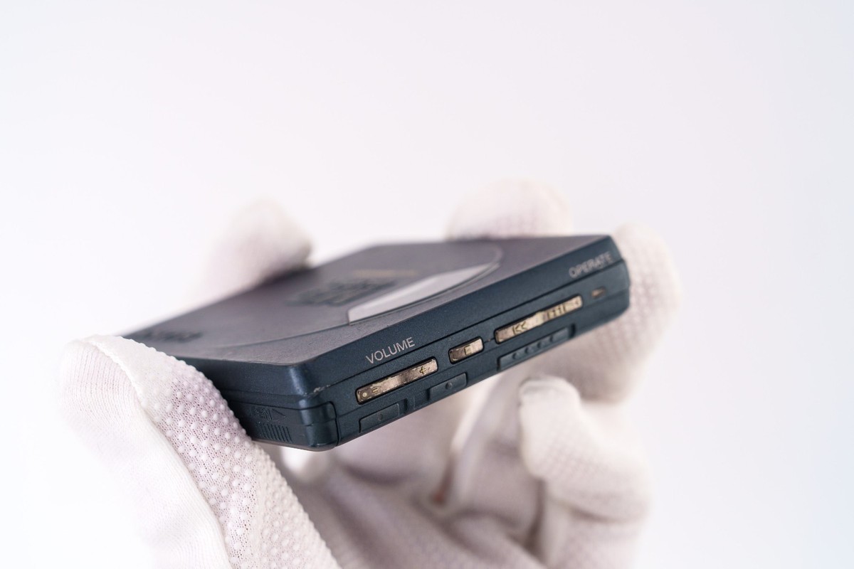 Sony MZ-E55 MD Minidisc Walkman (Midnight Blue/Black) [DEMO