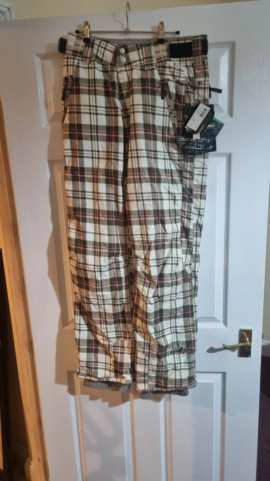 Protest Girl Boardwear Geotech 4.0 Ski Winter Sport Trousers Large L Relaxed Fit