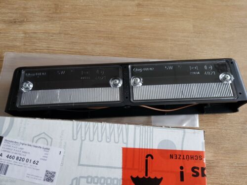 Mercedes-Benz W460 W461 license number plate light A4608200162 + A4608170516 - Picture 2 of 3