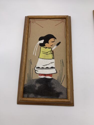 Pair Of Vintage Framed Navajo Sand Art Paintings Make & Female By R Lee - Picture 2 of 12