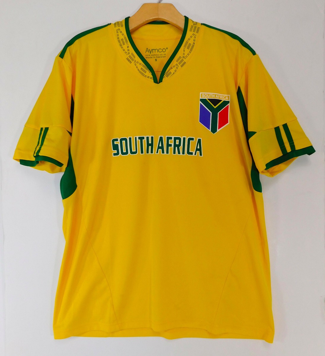 SOUTH AFRICA Team Soccer JERSEY Logo Crest Yellow SHIRT