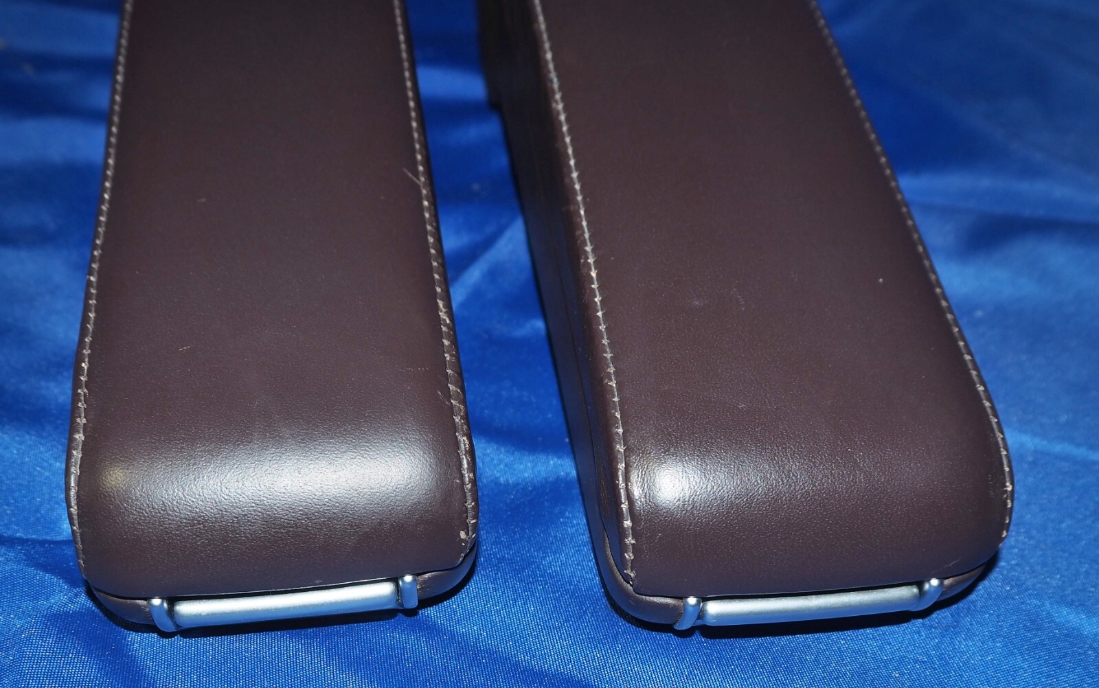 2006-2012 Bentley Flying Spur Sedan Center Console Arm Rest "Burnt Oak" Brown OE
