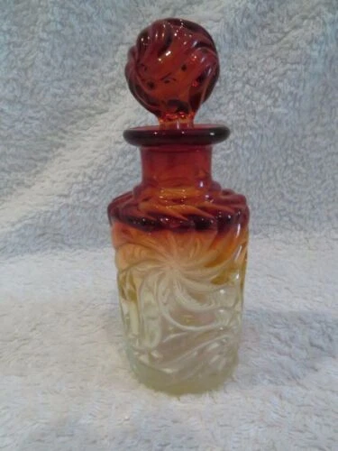 Boites, bonbonnières et flacons en verre et cristal de grand nom français