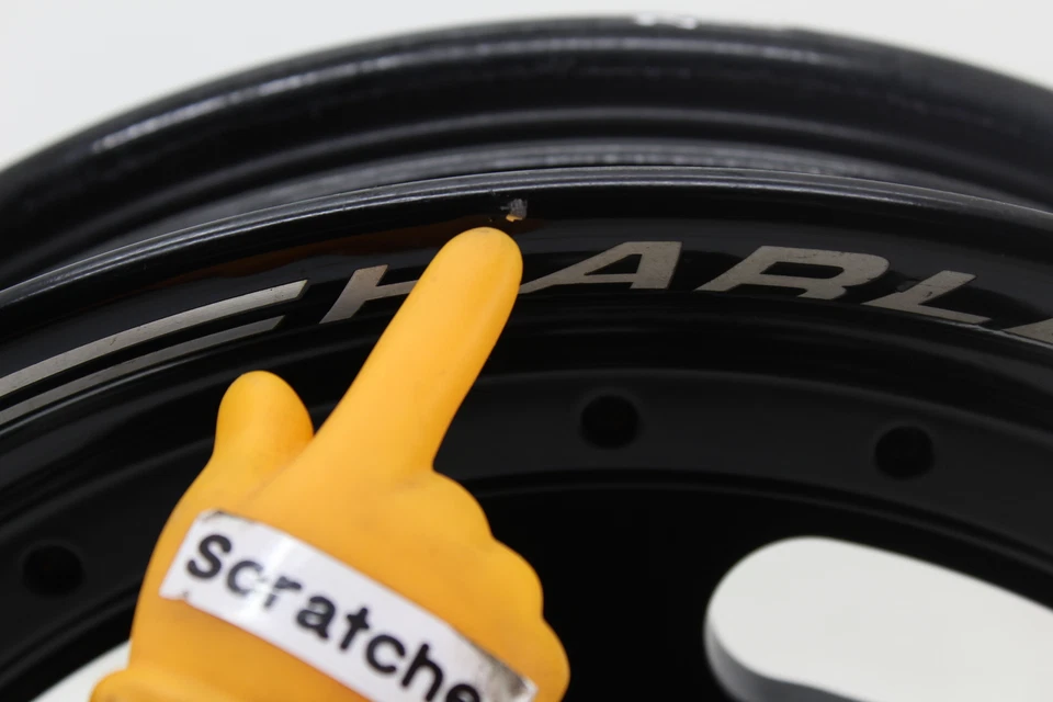 Llanta delantera 16x3 Harley Davidson Fat Bob 14-17 Foto 4 de 4