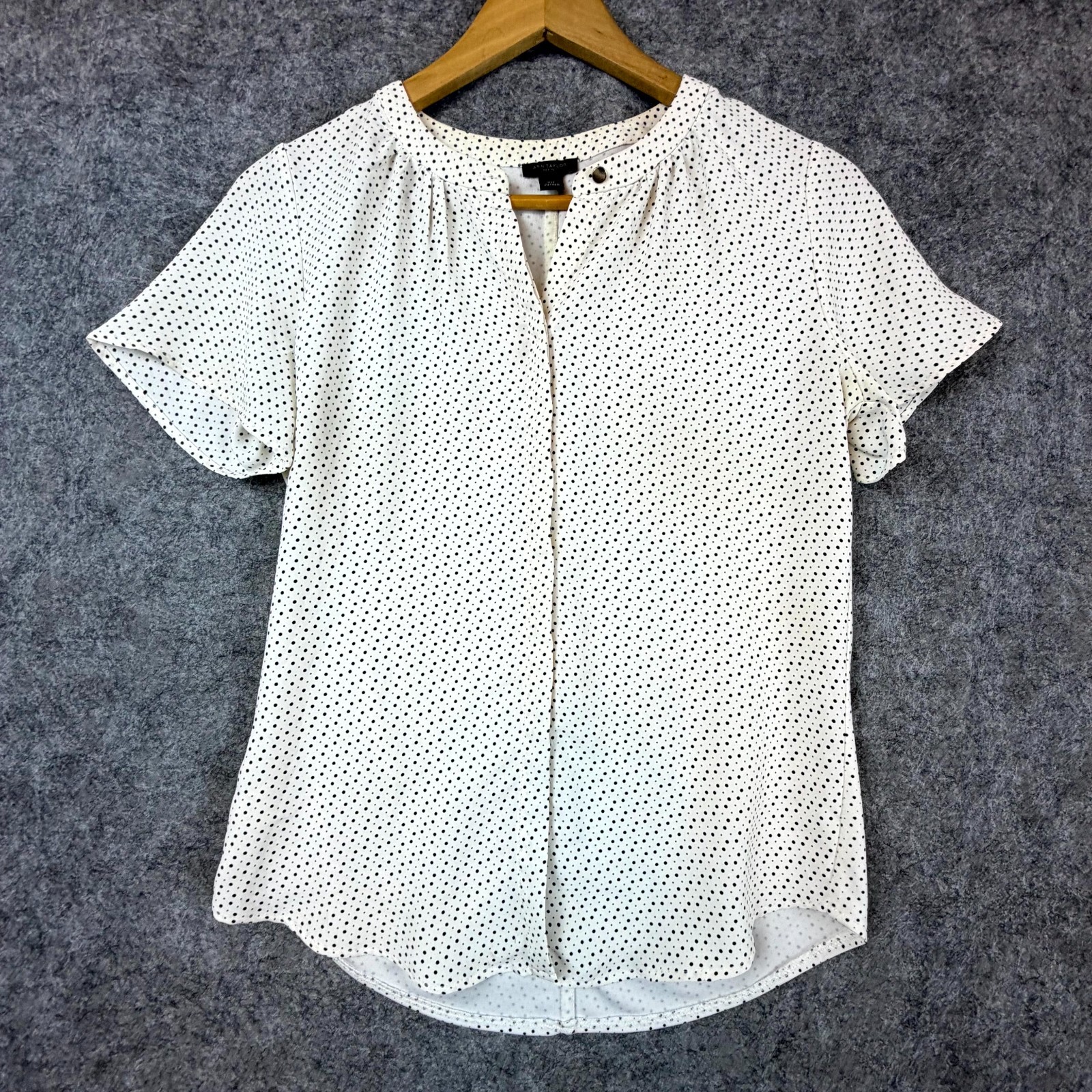 Ann Taylor Blouse Top Women XS Petite White Polka Dot Pleated Neckline Office