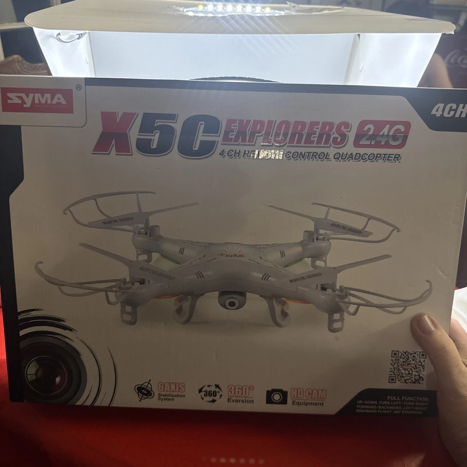 Syma X5C 2.4G 6-axis Gyro 4-Channel 360-Degree Quadcopter Equipped HD Camera - Image 3 of 4
