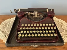 Vintage 1930's LC Smith Corona 4 Portable Manual Typewriter w/Travel Case Maroon