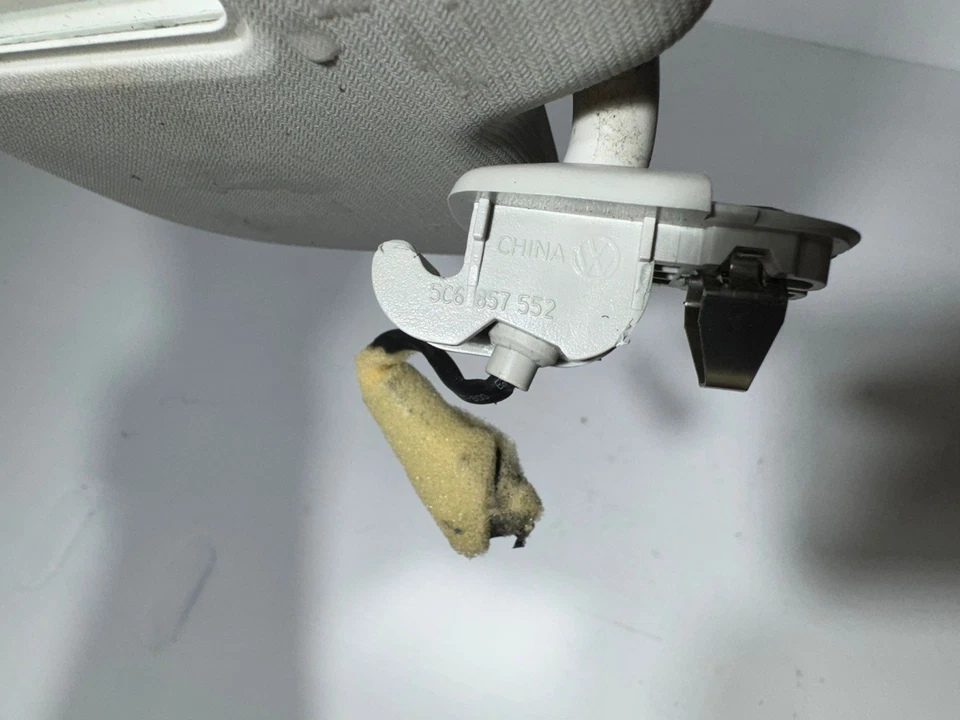 Parasol delantero derecho Volkswagen Jetta 2011-2018 con espejo retrovisor 5C6857552 OEM Foto 4 de 4