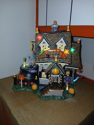 DEPT 56 Halloween THE CANDY CAULDRON! Perfect, Complete with 5 worms and 2 signs