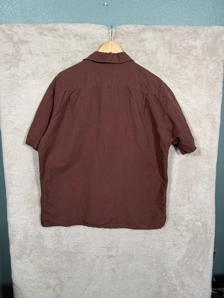 Camisa Uniqlo Para Hombres Grande Marrón Lino Algodón Manga Corta Cuello de Campamento Cubano Informal Foto 2 de 4