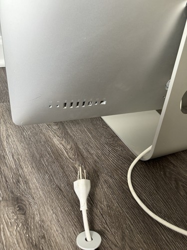 iMac "Core 2 Duo" 3.06 27" (Late 2009). 3.06 GHz Core 2 Duo (E7600) - Picture 5 of 9
