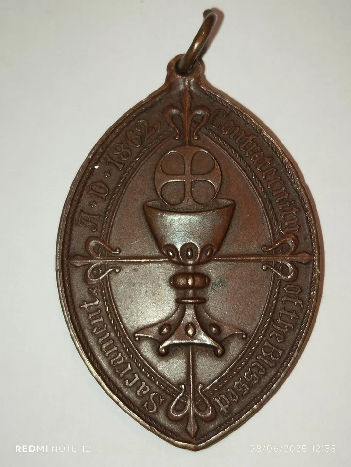 Bronze 1862 Gothic medal for CATHOLIC  conversion of Anglican communion to Rome. - Image 4 of 4