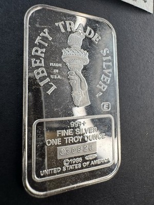 liberty traed silver 1トロイオンス シルバーバー Vintage 1986 MTB / Englehard Statue of Liberty 1oz .999 Fine