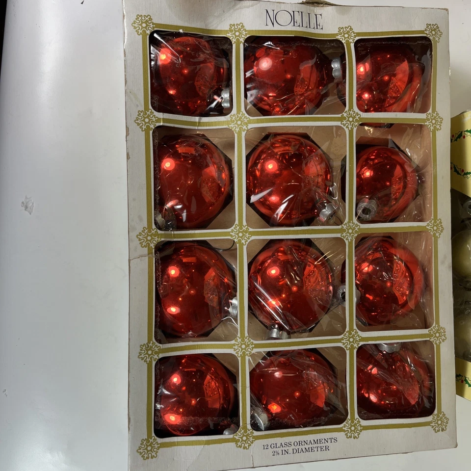 玻璃圣诞树装饰品 2 盒(共 27 盒)复古 MCM 红色和银色 — 第 3/4 张图片