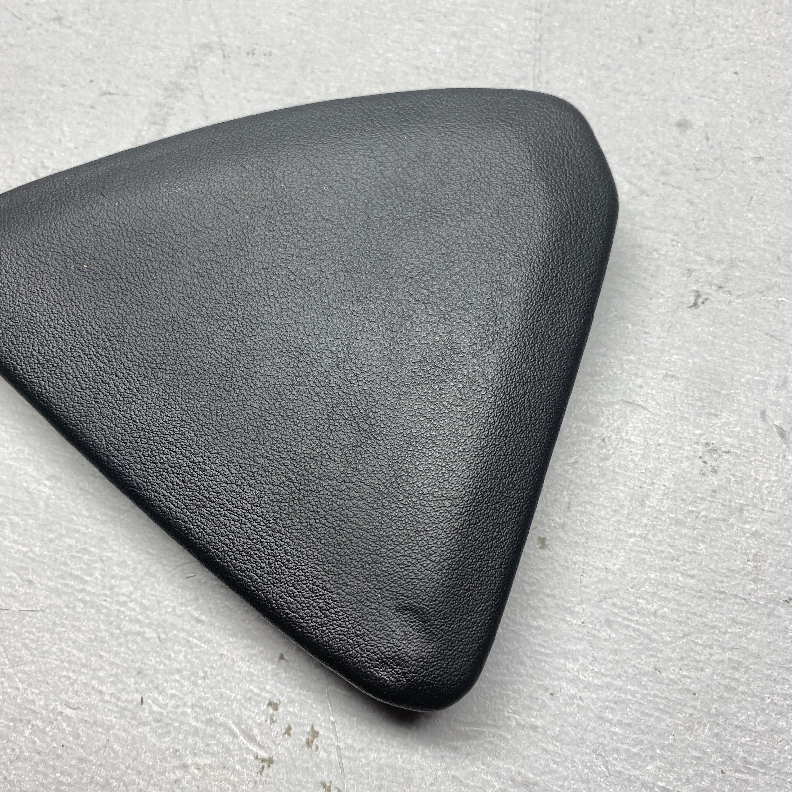 2019 Lamborghini Huracan LP580-2 Right Dash End Trim Leather 4T0858034