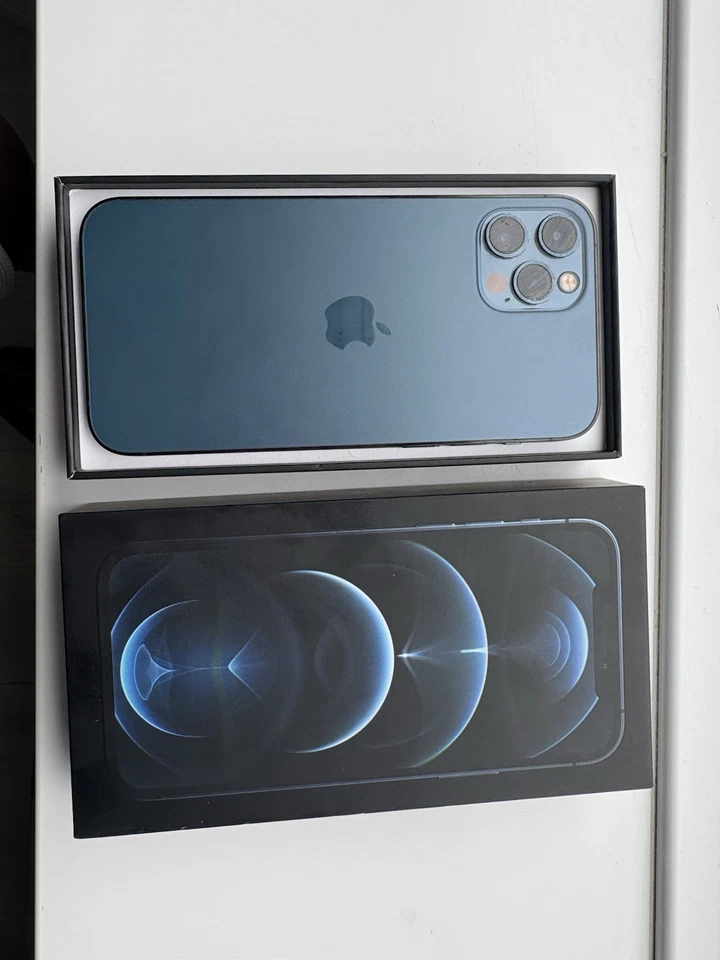 iPhone 12 Pro  In pacific blue, photo 1 of 5