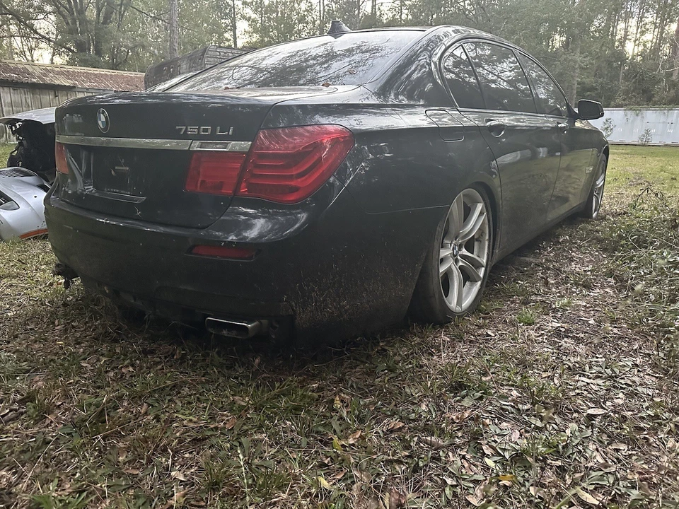 Tampa do capô painel BMW 750LI 750i 760li 740i F01 - Imagem 3 de 4