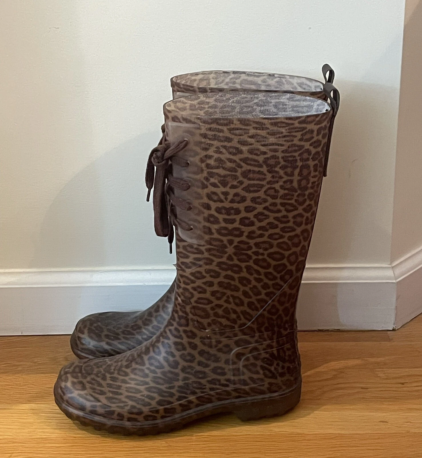 Stivali da pioggia alti ghepardi Bottega Veneta EU39 USA 8 5