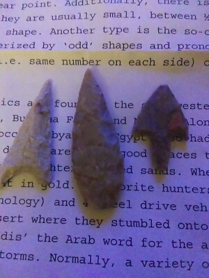3 mixed Sahara Neolithic projectile points/tools Range from 4000 to 9000 yrs old