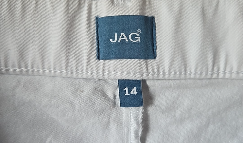 NWT JAG Maddie Bermuda Shorts White Size 14 Mid Rise Pull-On Stretch Casual - Picture 3 of 4