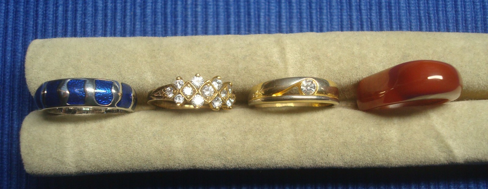 Lot bague B26C en métal doré et argenté pour sublimer vos tenues