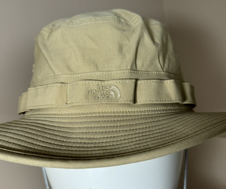 The North Face Class V Brimmer Bucket Hat Khaki Sand Men display picture 1