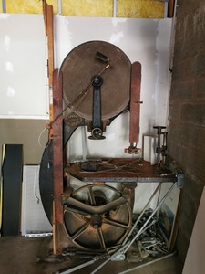 Machine D Atelier Ancienne Scie A Ruban En Fonte Ebay