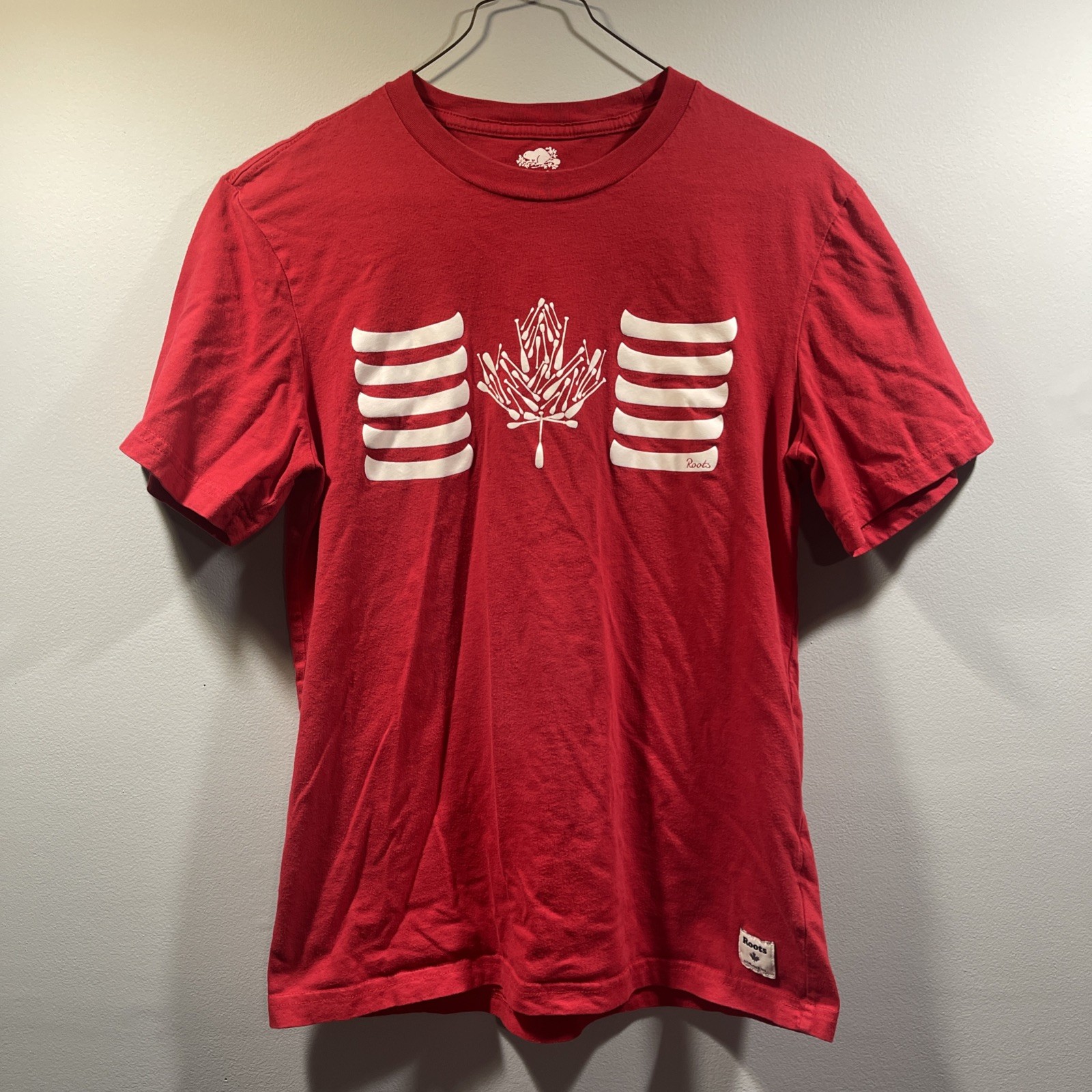 Roots Canada Women's XS Red Graphic Flag Maple Leaf Classic T-Shirt