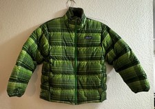 Patagonia Youth Kids Green Striped Plaid Down Filled Puffer Jacket Size M 10