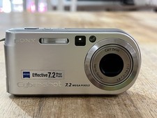 Digital Camera Sony Cybershot DSC-P200 7.2MP Silver