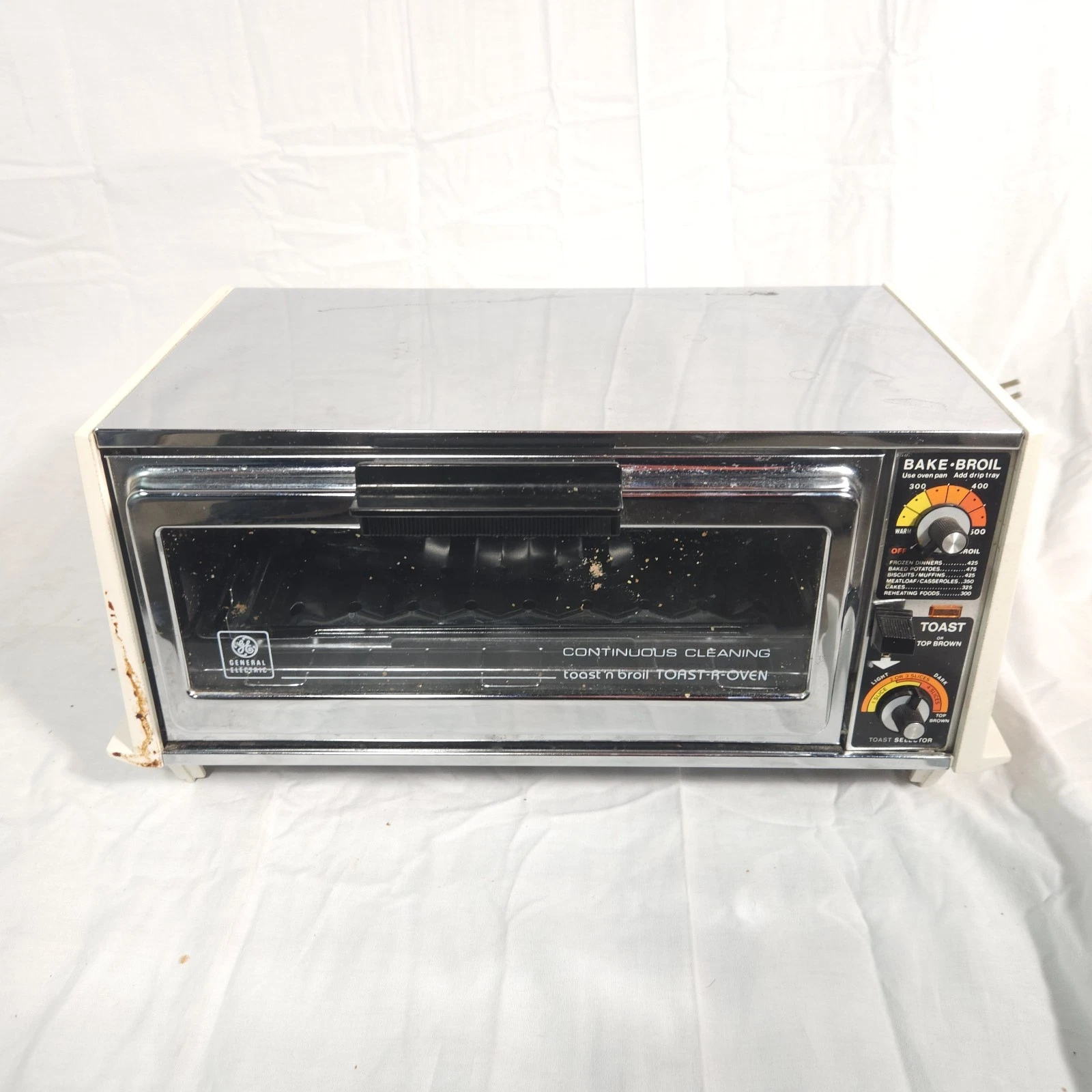 Vintage General Electric Toast’n Broil TOAST-R-OVEN A4T131B Made In USA