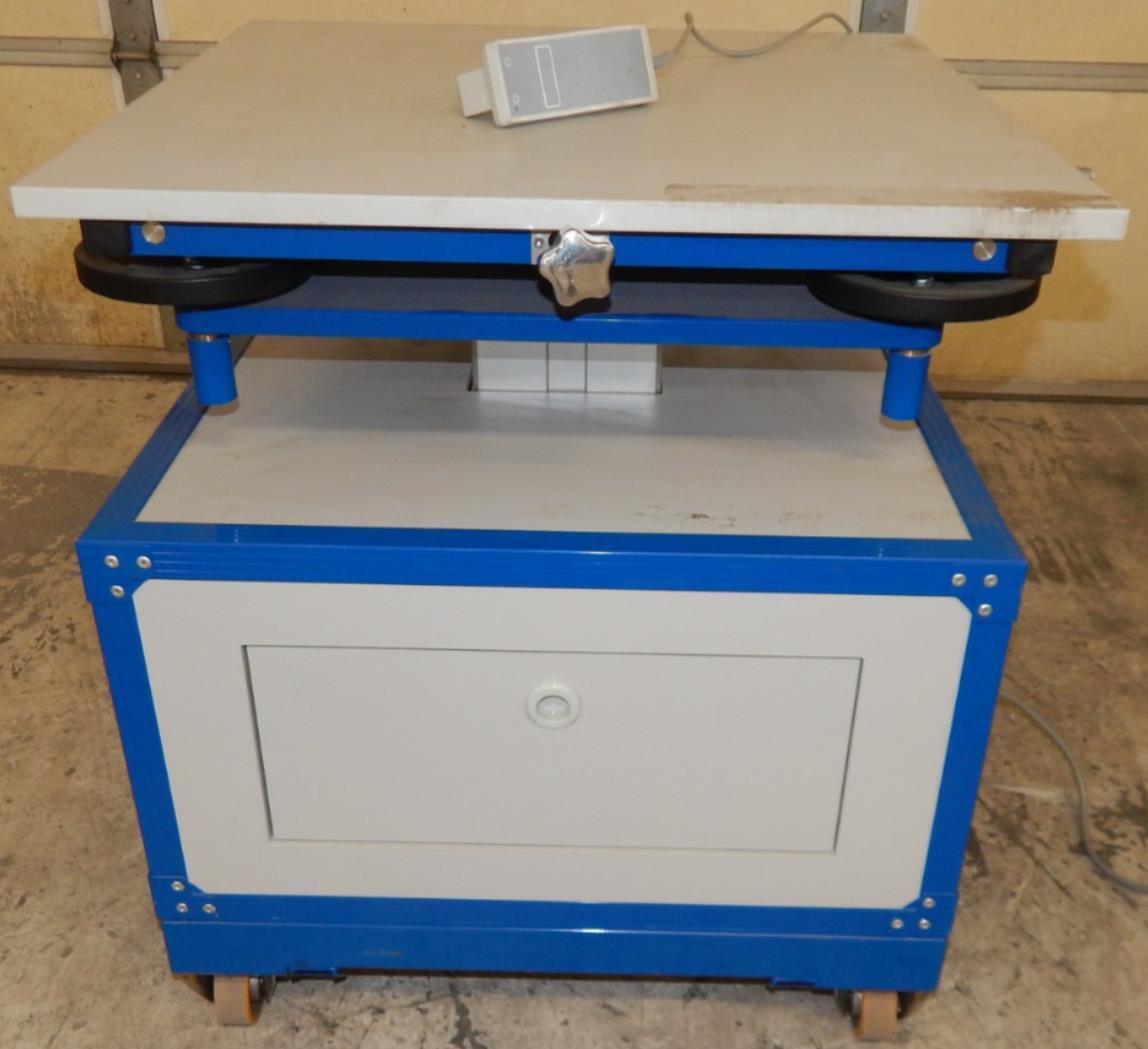 IBA DOSIMETRY GMBH LIFT TABLE TYPE 4115 - TABLE ONLY (#4048)