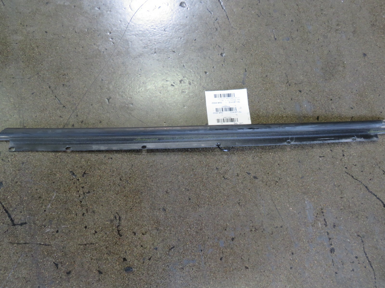 Lamborghini Gallardo Spyder, LH, Left, Outer Glass Scraper, Used, P/N 407837477