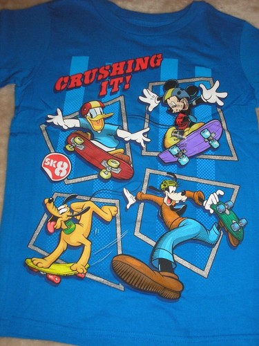 Small Size 5 SkateBoarding Mickey Goofy Donald Pluto Tee NWT DIsney 4-6 years - 第 1/2 張圖片