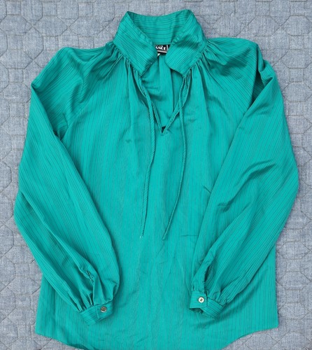 VINTAGE First Glance Tie-Front, Roll-Tab Green/Black Striped Blouse; Size Small - Picture 2 of 6