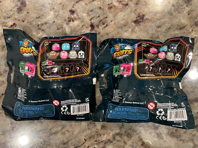 2x BLOX FRUITS MINI FIGURE BLIND BAG ROBLOX GUARANTEED DLC CODE
