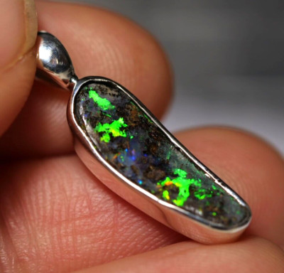 Australian Natural Queensland Solid Boulder Opal Silver 925 Pendant Hallmarked 