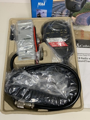New in Box! Cobra 75 WX ST compact CB Radio with Soundtracker - Zdjęcie 3 z 4