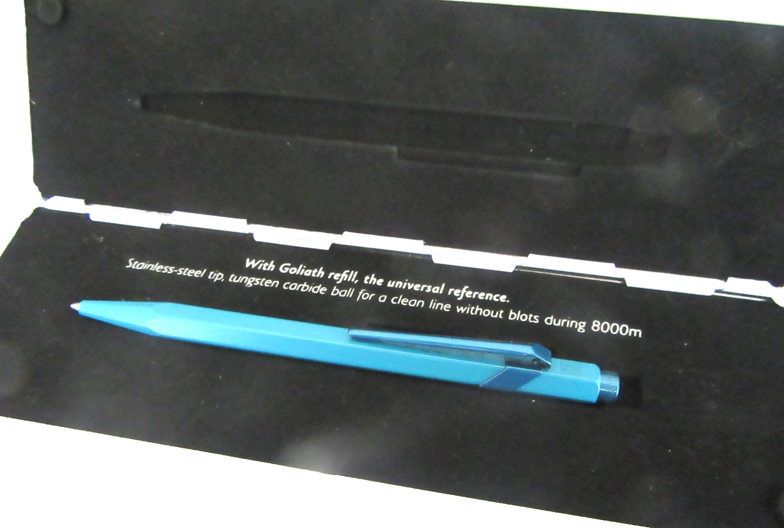 Stylo Caran d'Ache 849 Bleu pour Carnet de Notes et Bureau - Édition Spéciale MX278C - 2