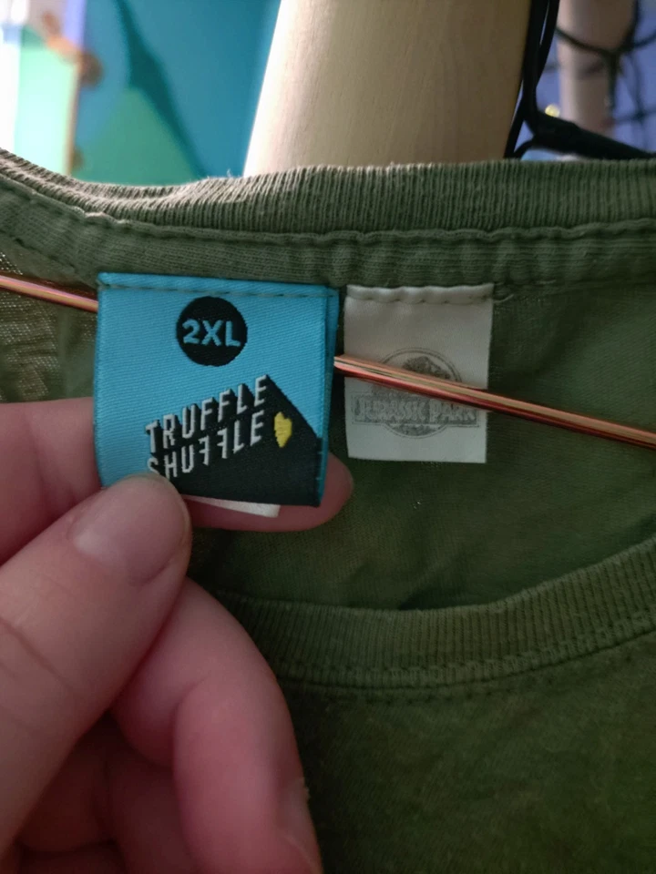 Jurassic Park T-shirt From Truffle Shuffle Size 2xl 100% Cotton - Image 2 of 4